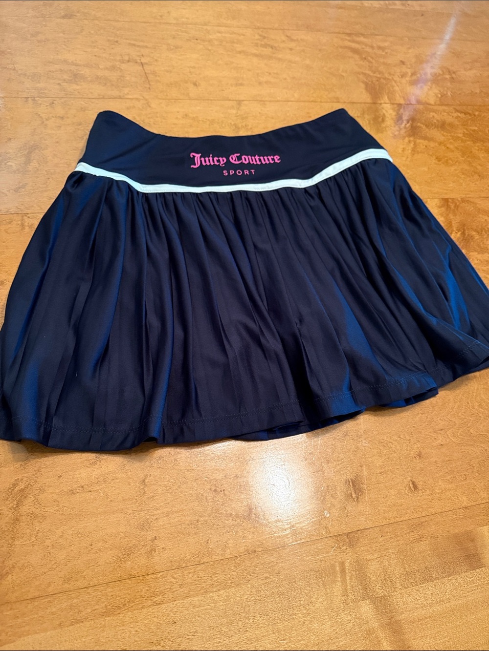 Juicy Couture Black Skort SZ MED in Black